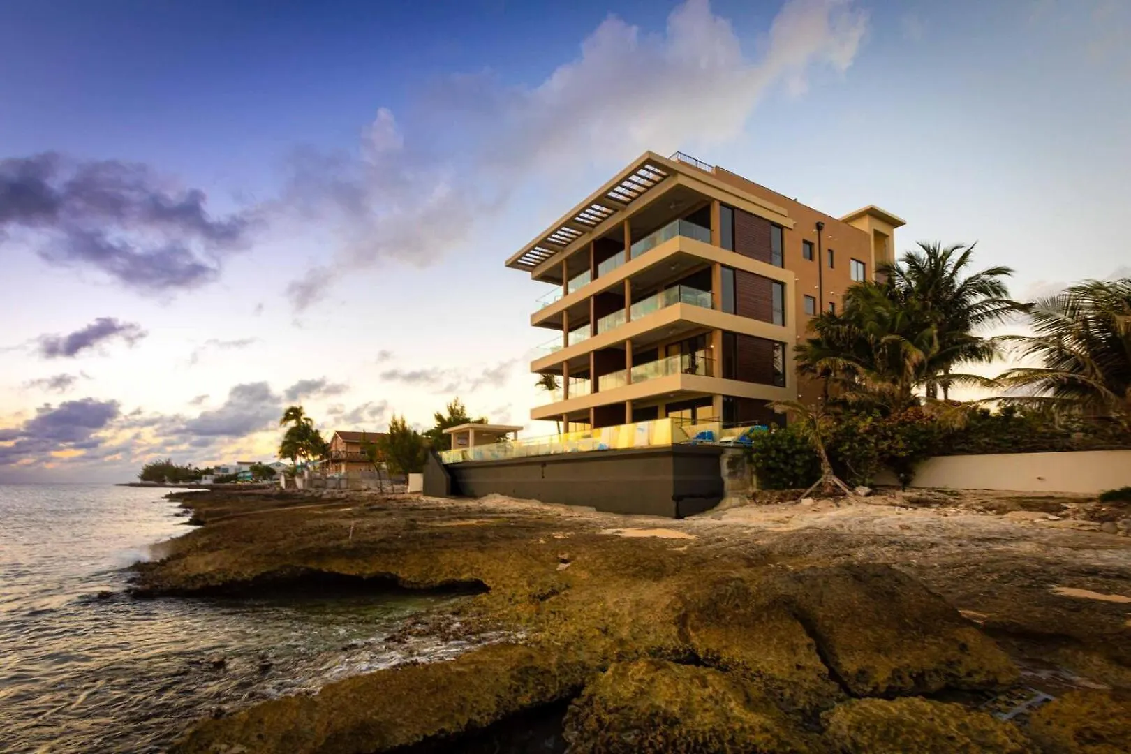 Appartement Seadreams 8 - Luxury Condo With Shared Pool, Hot Tub, Rooftop Lounge West Bay Îles Caïmans